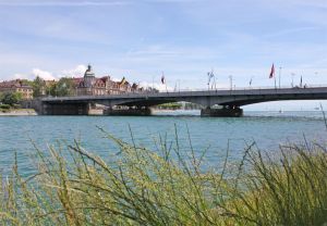 Die-alte-Rheinbruecke-in-Konstanz.jpg